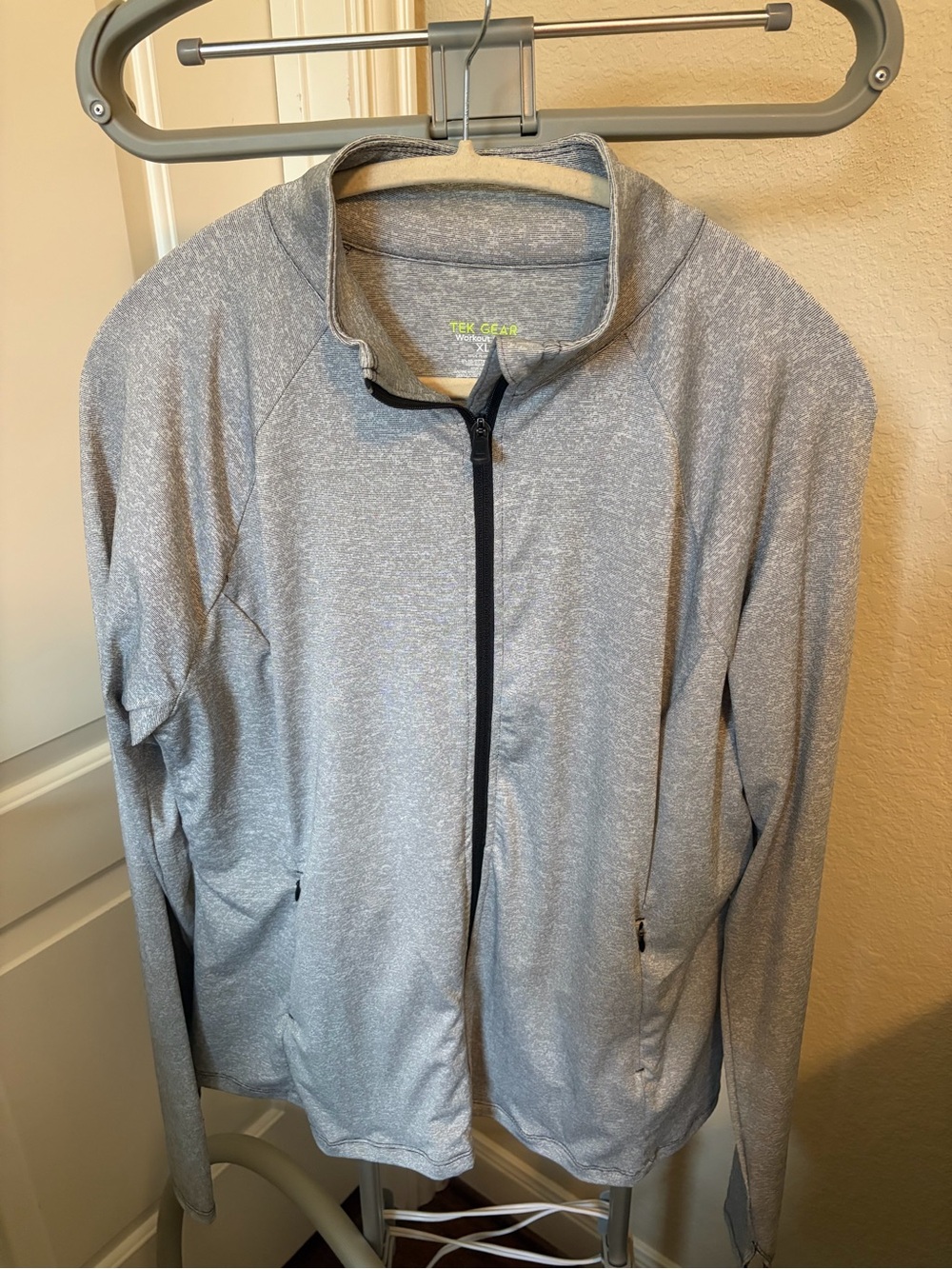 Tek Gear Women’s Heather Gray Full-Zip Jacket